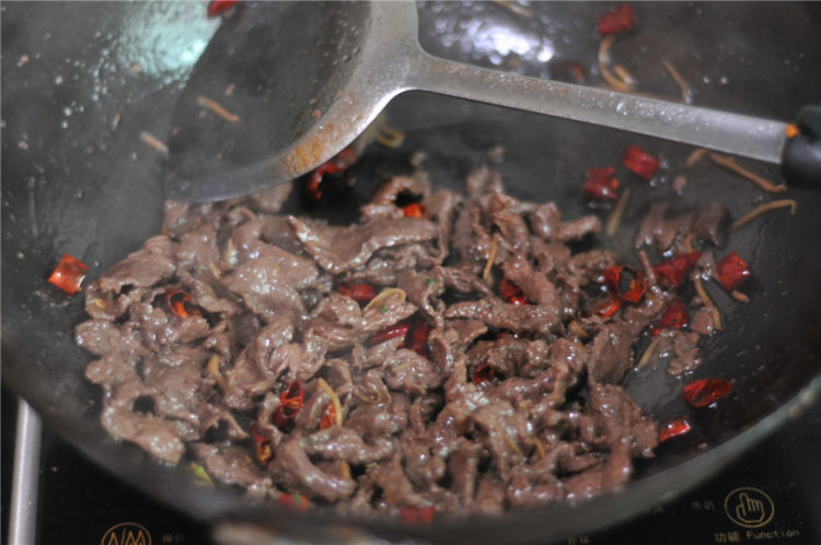 香辣牛肉片步骤9