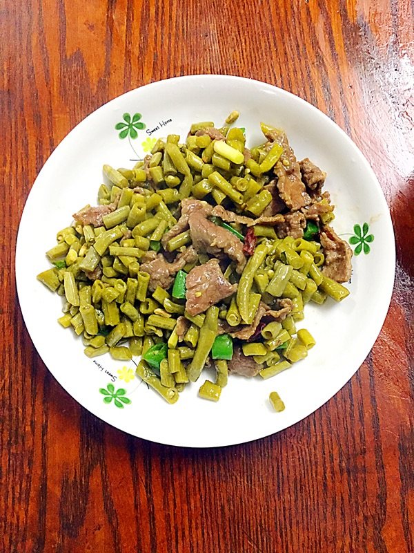 酸豆角炒牛肉步骤8