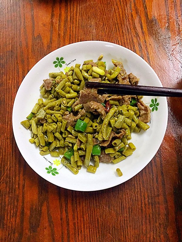 酸豆角炒牛肉步骤9