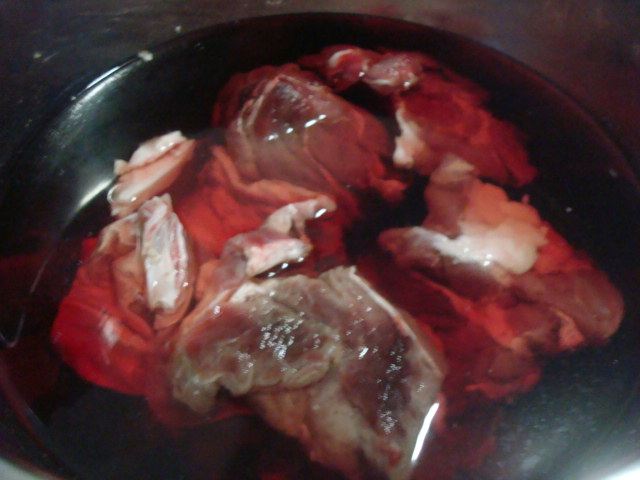 牛肉炖山药步骤1