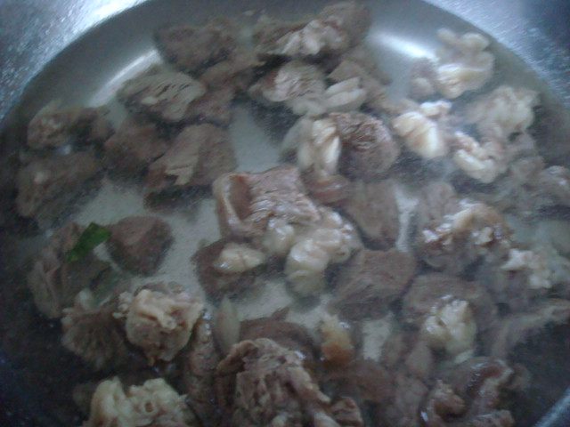 牛肉炖山药步骤4