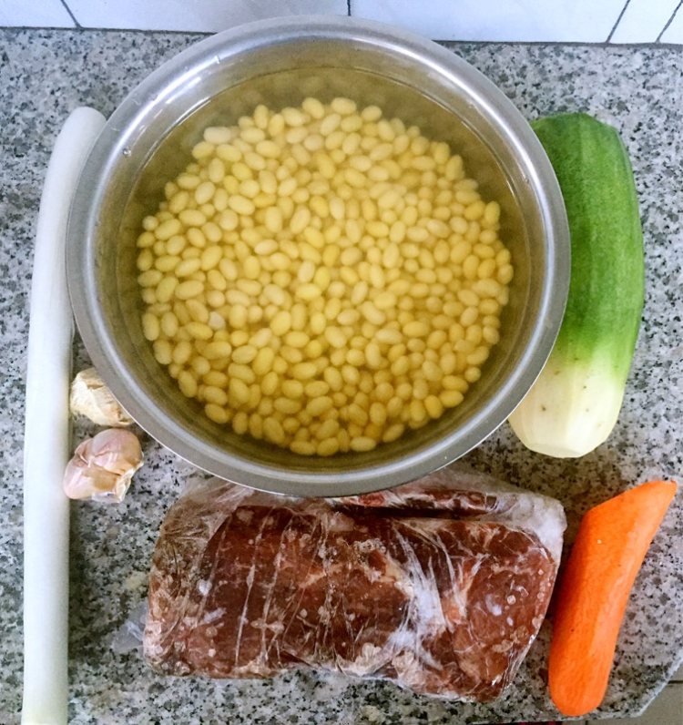 三宝烩牛肉步骤1