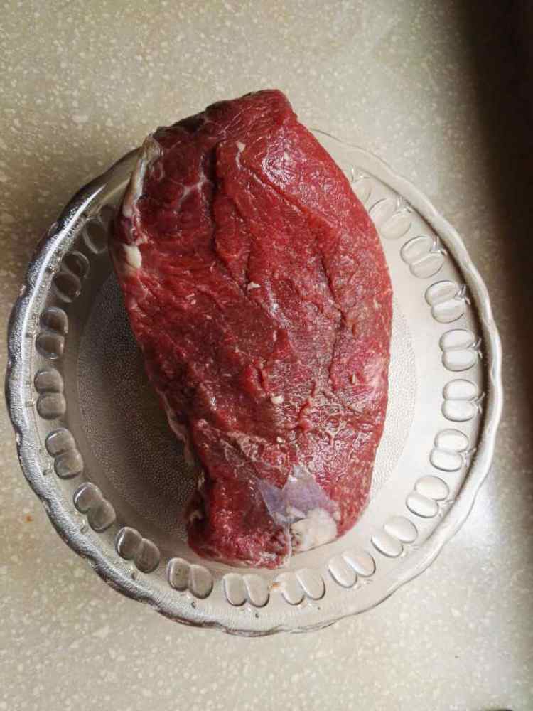 大片牛肉步骤1