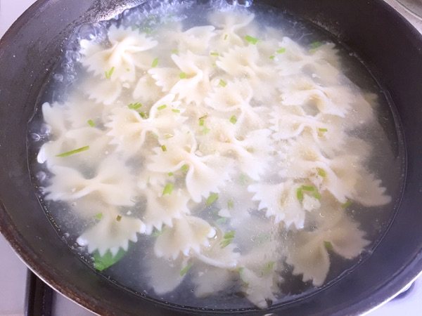 牛肉蝴蝶结意面步骤8