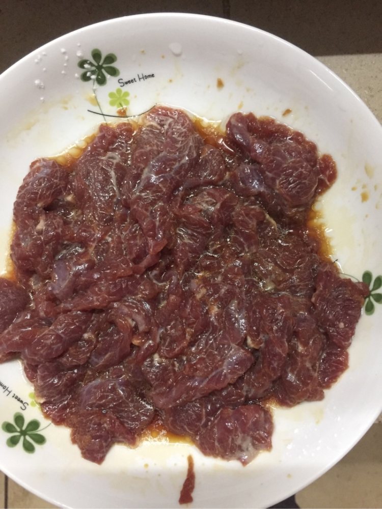 番茄青椒烩牛肉步骤2