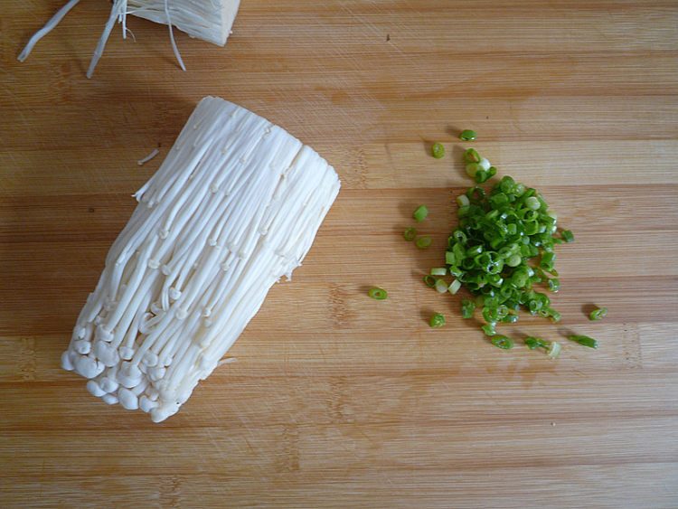 金针菇蒸牛肉步骤5