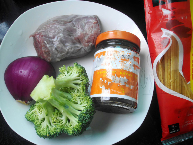 沙茶牛肉意面 #百味来步骤1