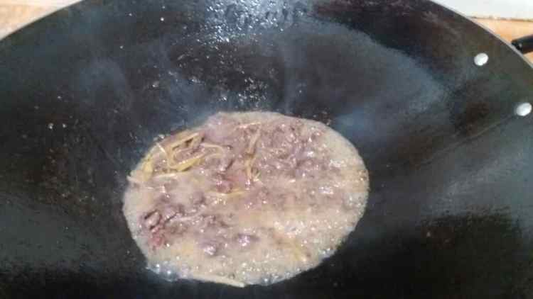 西红柿炒牛肉步骤8