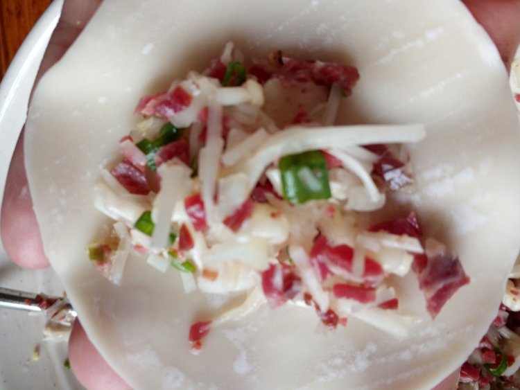 牛肉菌菇蒸饺步骤3