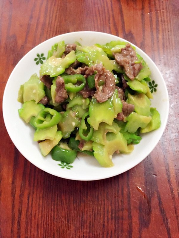 尖椒苦瓜炒牛肉步骤9