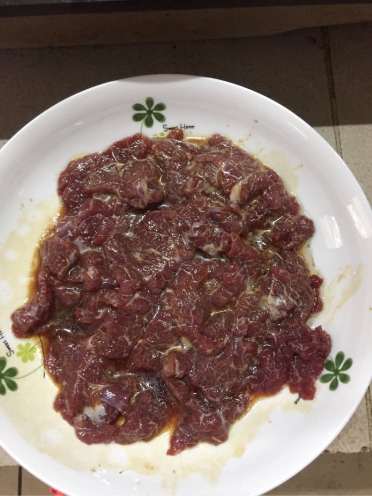 茭白炒牛肉步骤2
