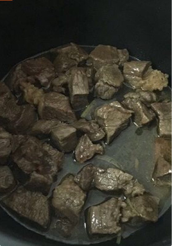 牛肉粒炒饭步骤3