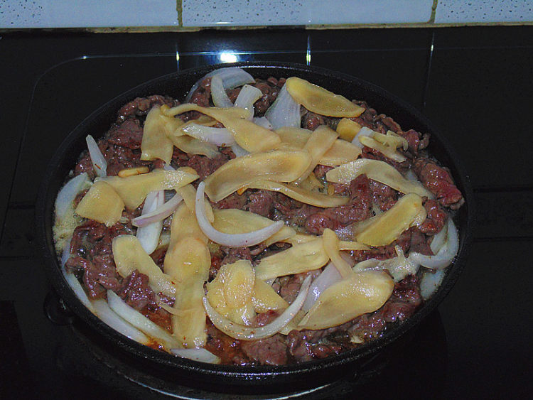 【铁板酸姜牛肉】既开步骤4