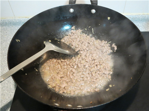 香菇牛肉拌饭酱步骤8