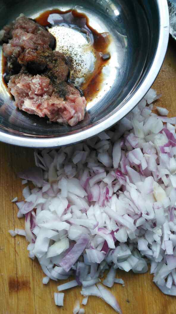 猪肉+牛肉馅饼步骤2