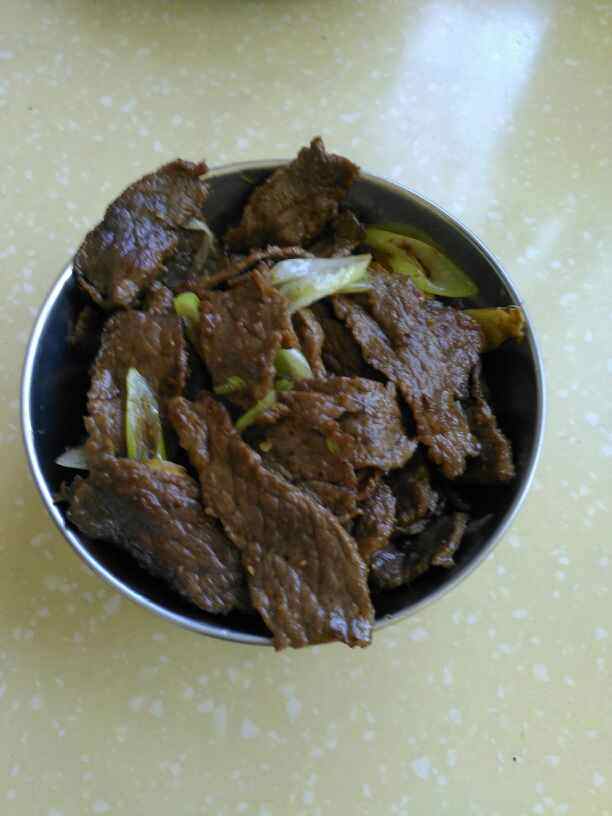 胡萝卜蒜苗炒牛肉步骤8