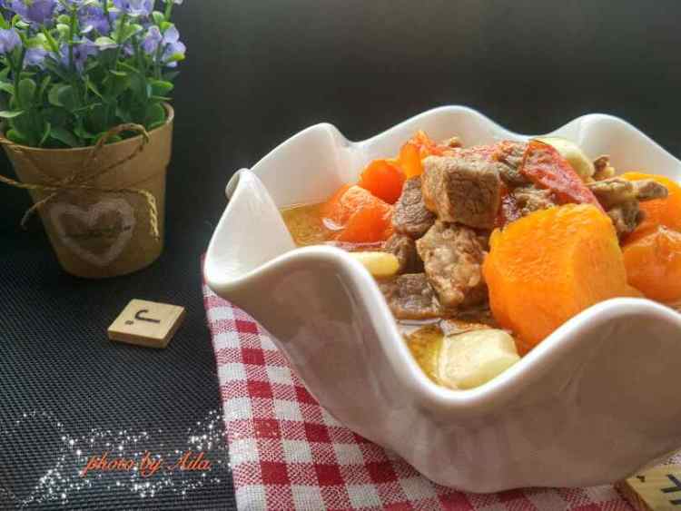 番茄胡萝卜炖牛肉步骤9