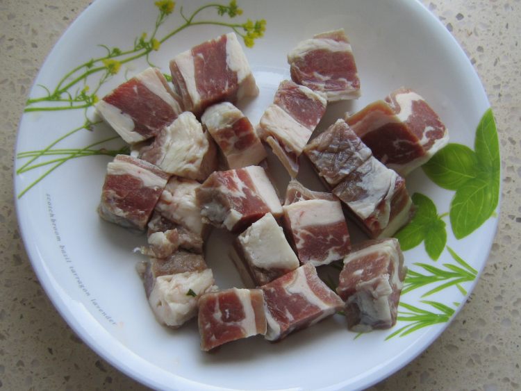 胡萝卜土豆烧牛肉步骤1
