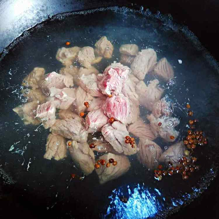 啤酒炖牛肉步骤4