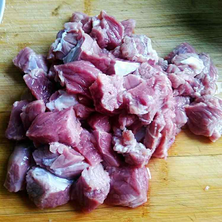 啤酒炖牛肉步骤2