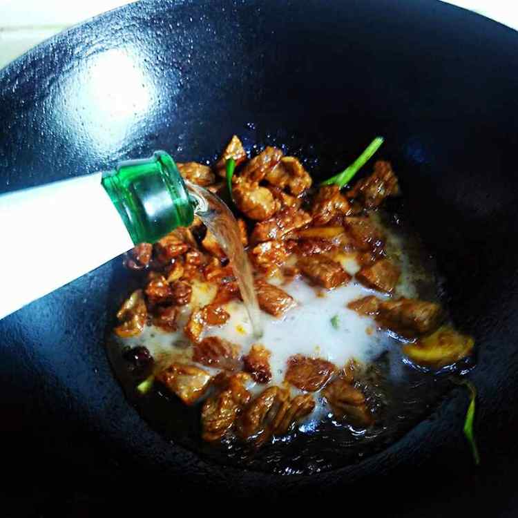 啤酒炖牛肉步骤10