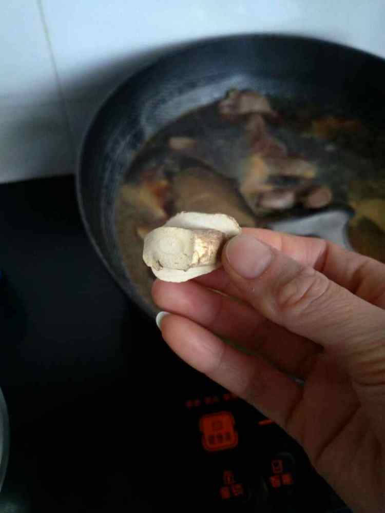 土豆花生烧牛肉步骤5