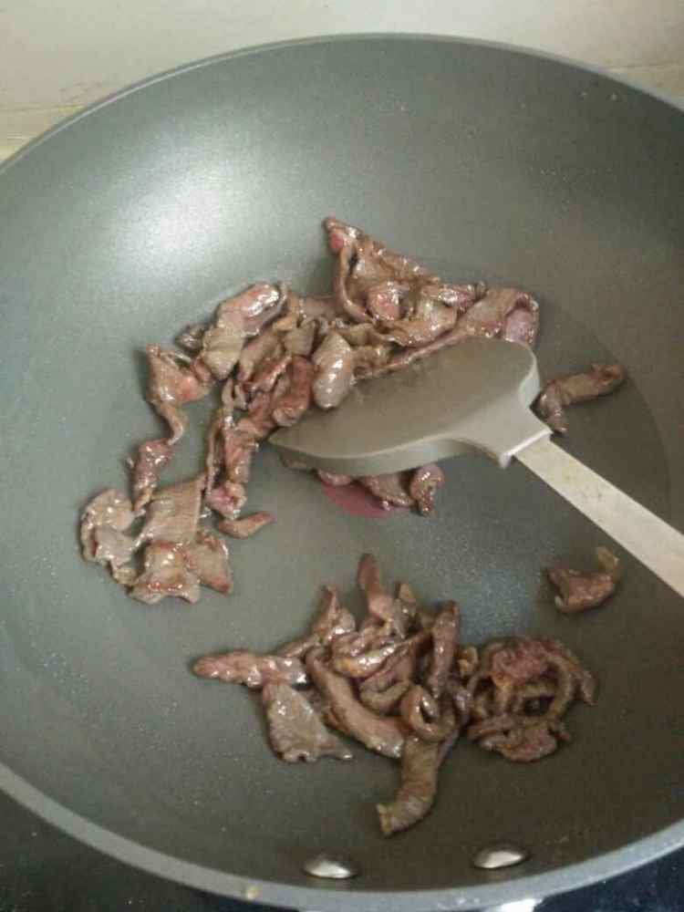 苦瓜炒牛肉#新鲜从这步骤5