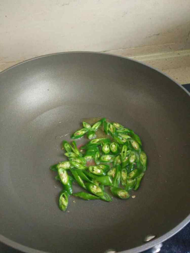 苦瓜炒牛肉#新鲜从这步骤7