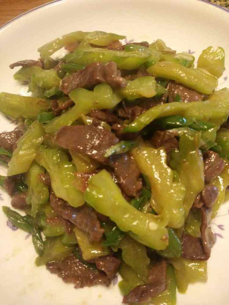 苦瓜炒牛肉#新鲜从这步骤10