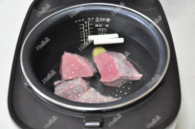 番茄牛肉浓汤步骤2