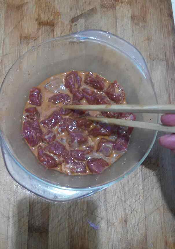豌豆牛肉粒步骤4