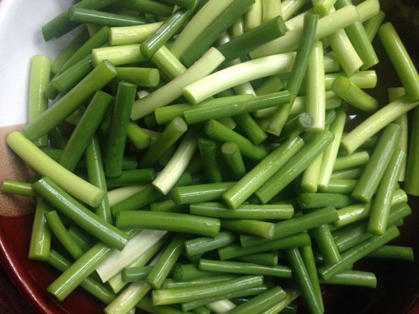 蒜苗烧牛肉步骤2