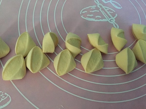 胡萝卜汁香菜牛肉水饺步骤6