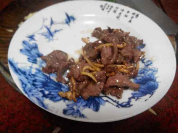 牛肉炒黄瓜步骤7