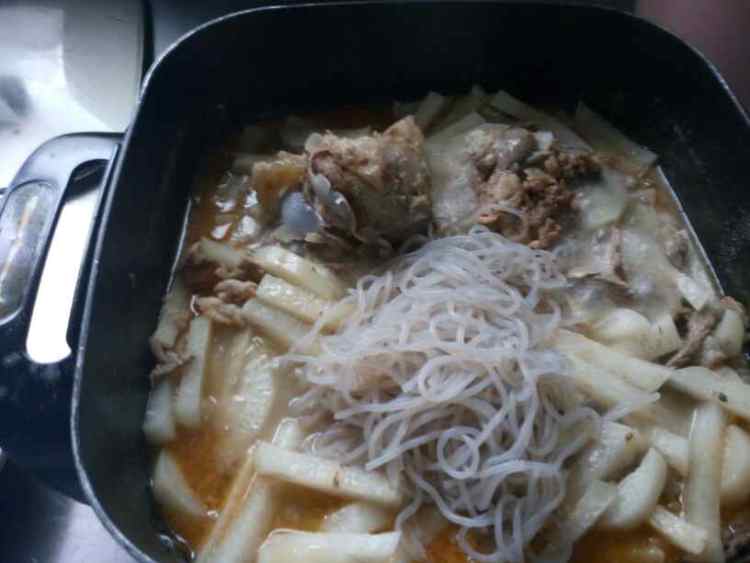 牛肉炖萝卜#多效护理步骤7