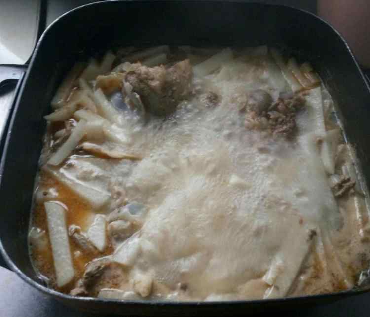 牛肉炖萝卜#多效护理步骤6