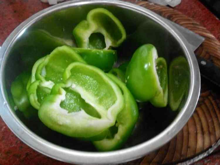 牛肉炒菜椒步骤1
