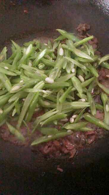 扁豆炒牛肉#多效护理步骤4