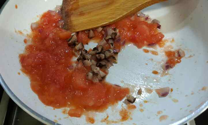 杂蔬牛肉焖饭步骤5