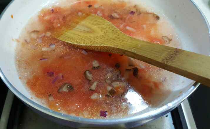 杂蔬牛肉焖饭步骤6