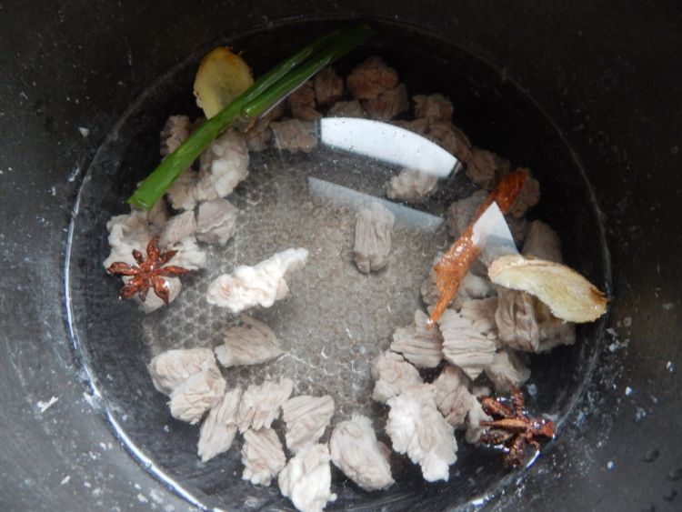 小土豆炖牛肉步骤6