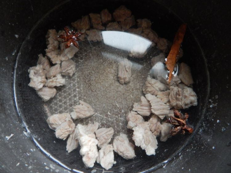 小土豆炖牛肉步骤5