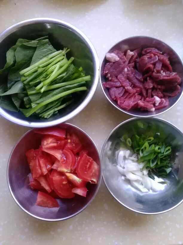 牛肉酸汤面步骤3
