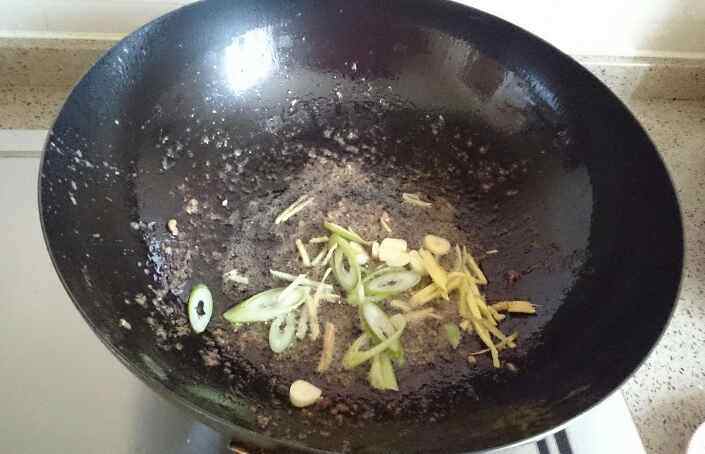双椒洋葱炒牛肉步骤4