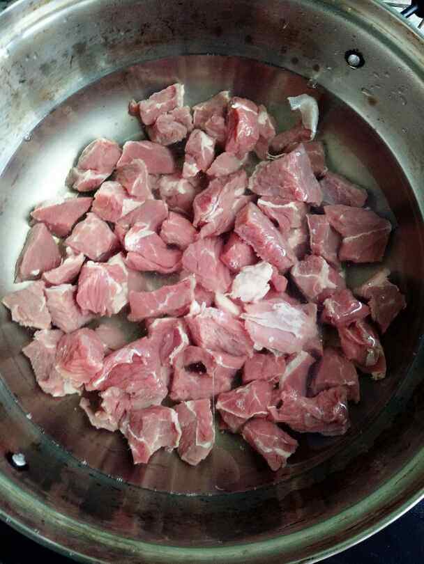 土豆萝卜炖牛肉步骤4