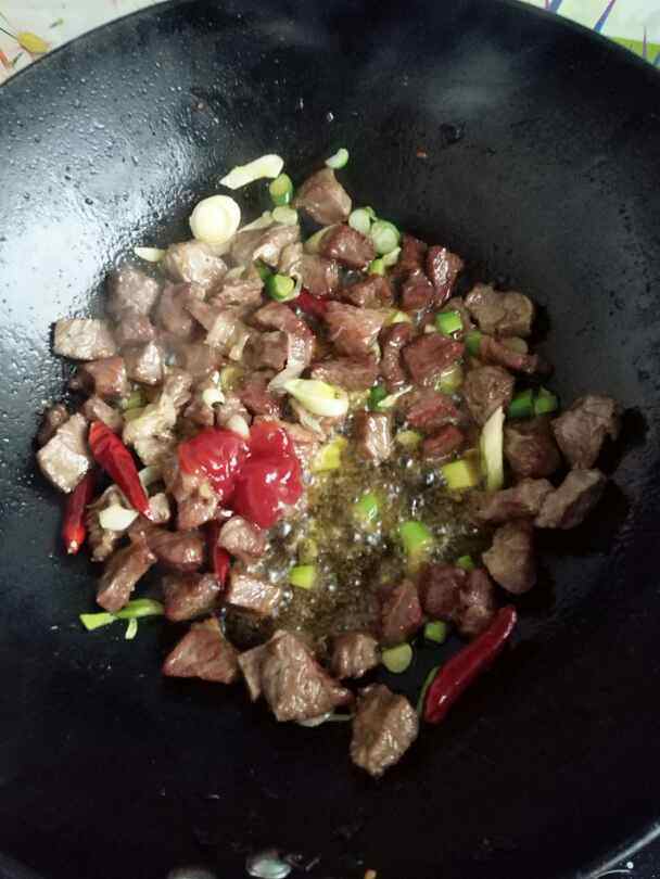 土豆萝卜炖牛肉步骤9