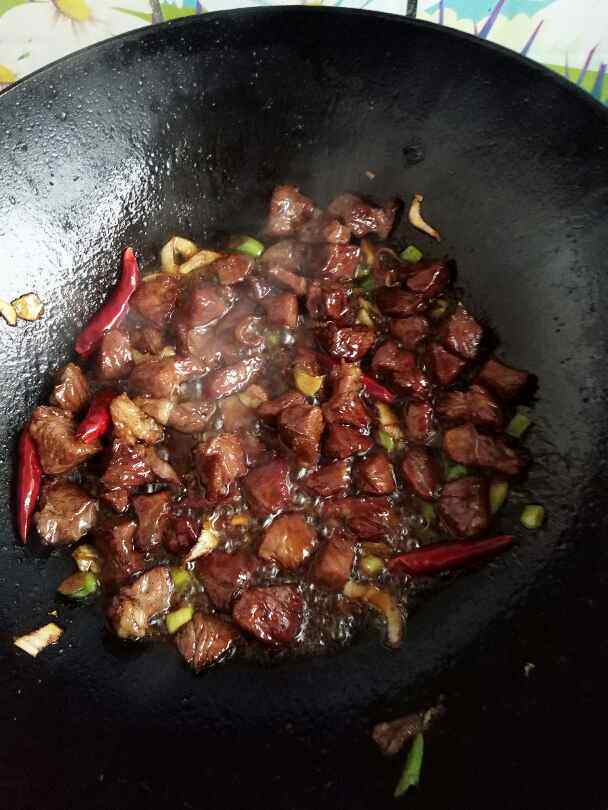 土豆萝卜炖牛肉步骤10