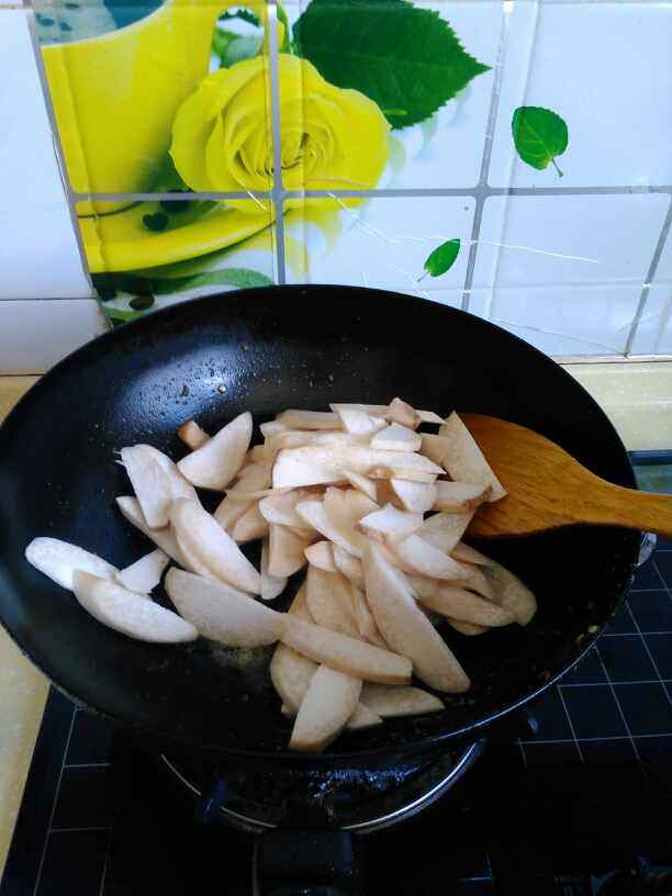 胡萝卜杏鲍菇炒牛肉片步骤7