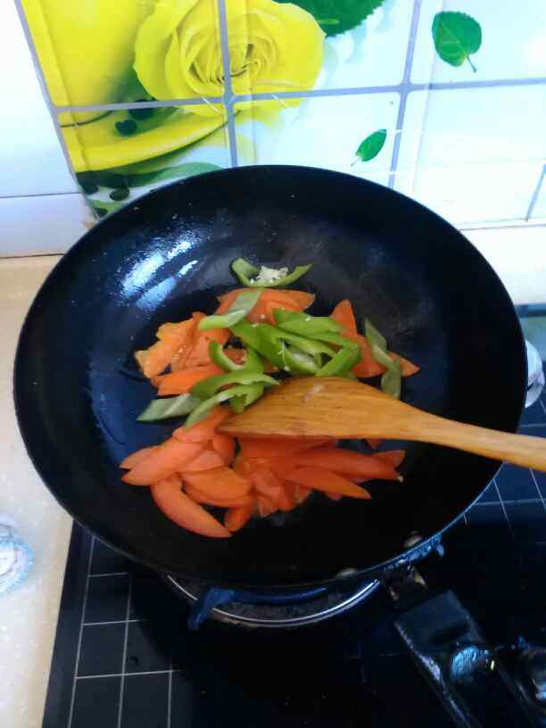 胡萝卜杏鲍菇炒牛肉片步骤10