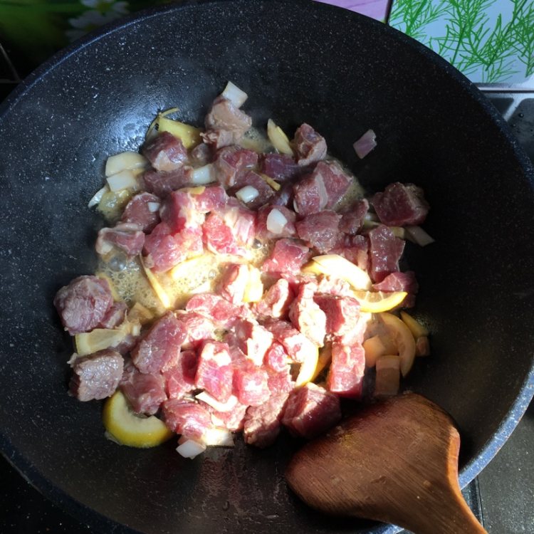 意式牛肉步骤4